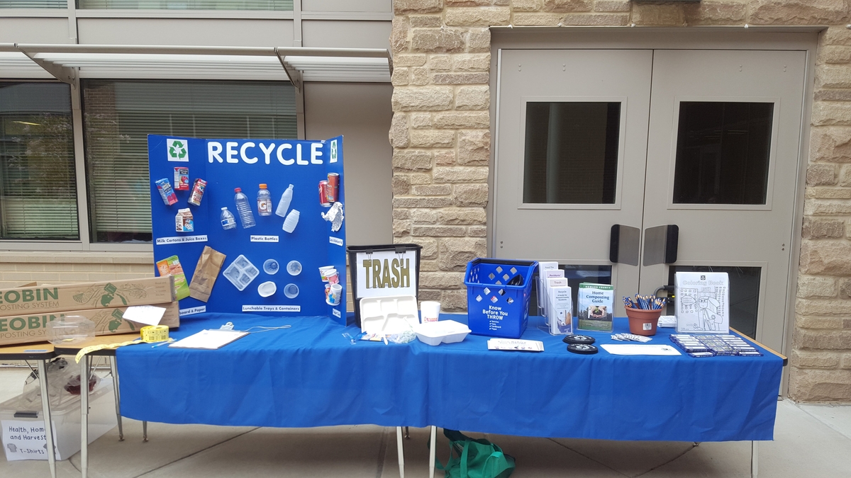 school recycling event