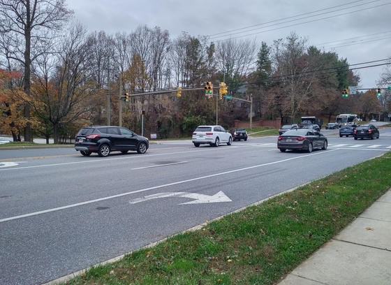 Image of intersection on Columbia Road