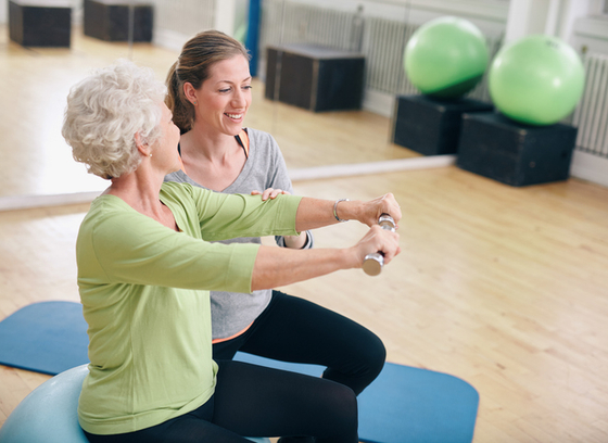 Personal Trainer with older adult