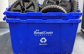 recycling bin of cart wheels